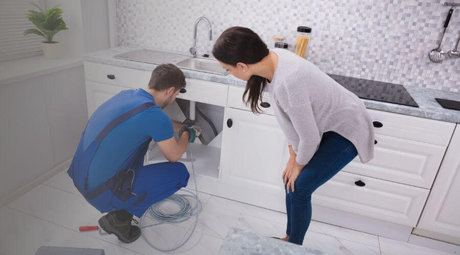 Expert burst pipe repair services in Coahoma, TX
